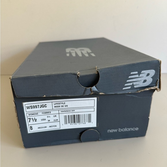 New balance 997 Sport ‘Black neo violet’ sneaker women’s Sz 7.5 - Picture 2 of 12